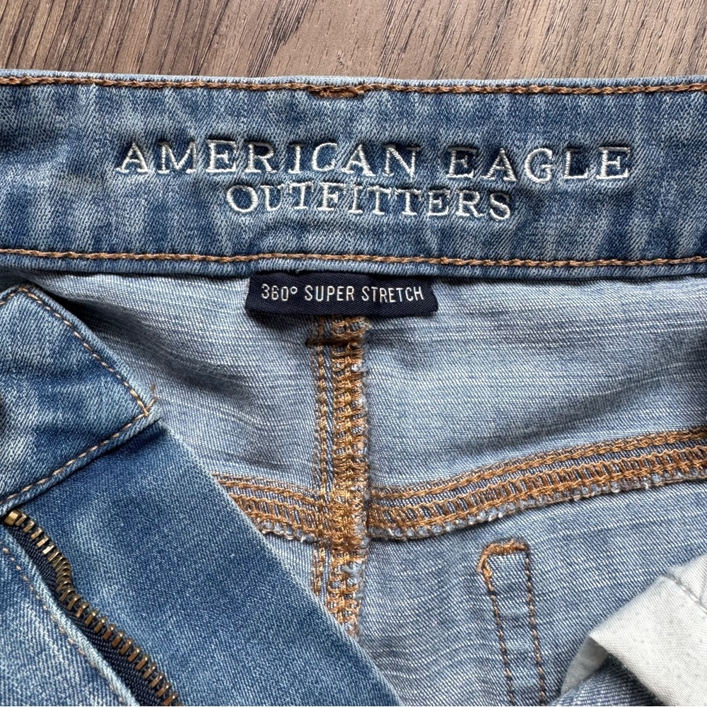 American Eagle Outfitters Light Blue Distressed Hi-Rise Shorties - Size 6 - Picture 8 of 14